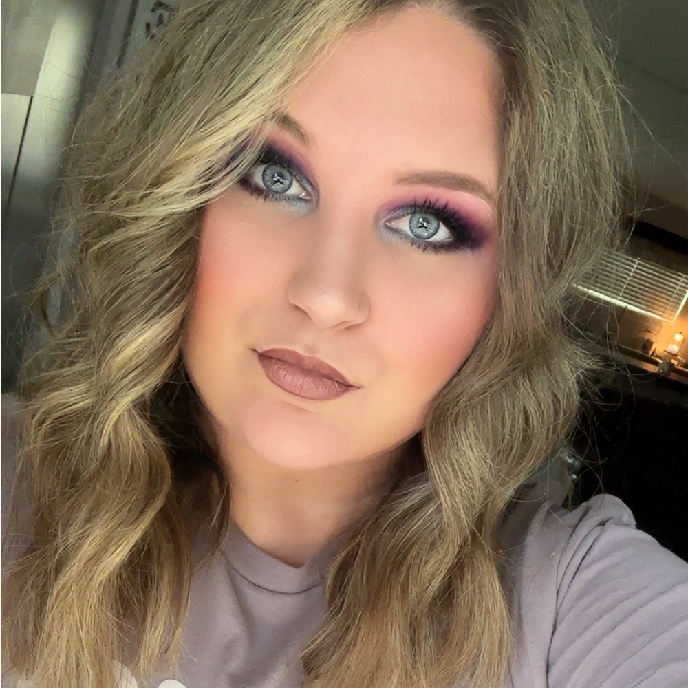 Meet your Posher, Lacey